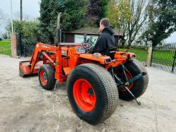 KUBOTA L2850 4WD TRACTOR C/W FRONT LOADER & BUCKET