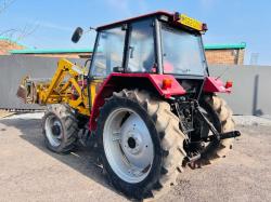 CASE 4210 TRACTOR *C/WBUCKET MUCKFORK AND PALLET TINES*VIDEO*